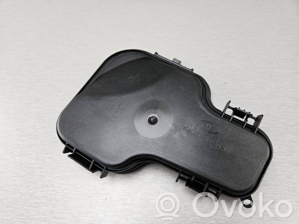 BMW 3 E90 E91 Headlight/headlamp dust cover 