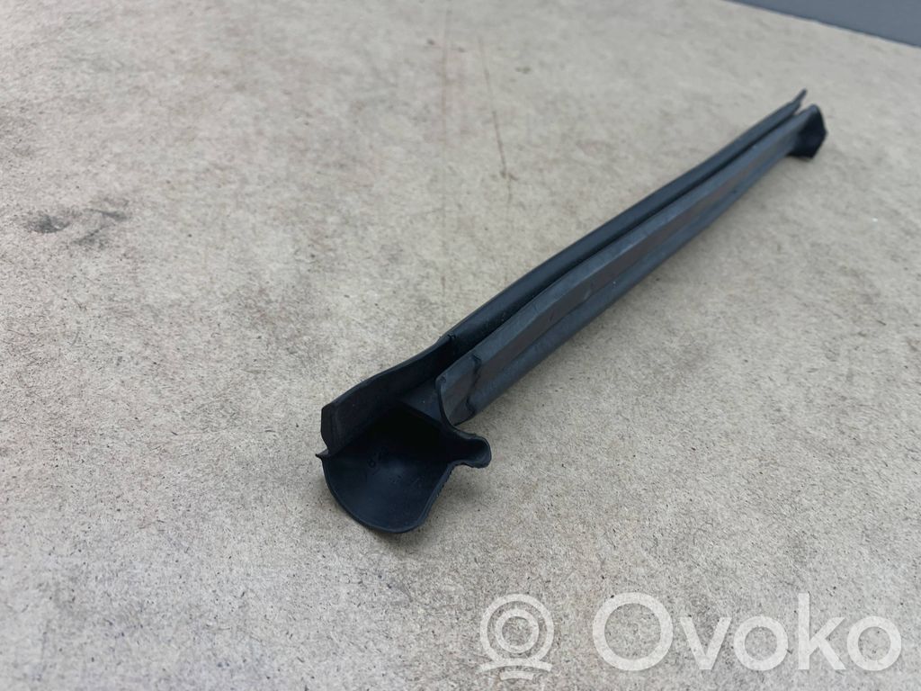 BMW X3 E83 Engine compartment rubber 