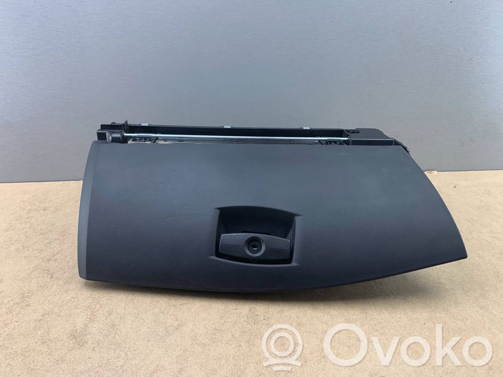 Glove box   9132605,51169132605,7034081