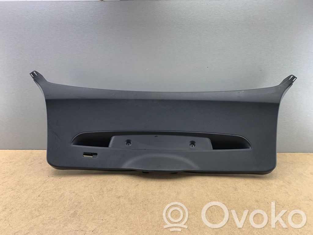 BMW 1 E81 E87 Garniture de couvercle de coffre arriere hayon 
