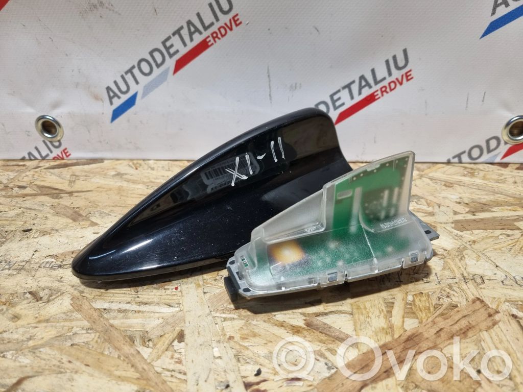 BMW X1 E84 Aerial GPS antenna 