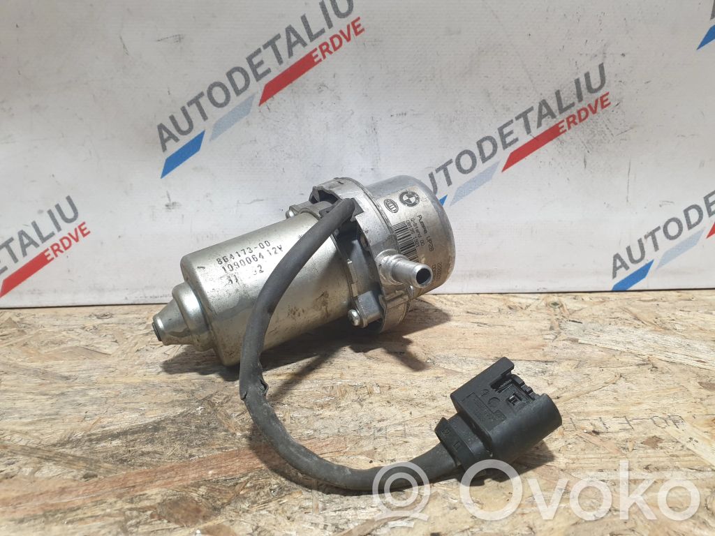 BMW 3 E92 E93 Vacuum pump 