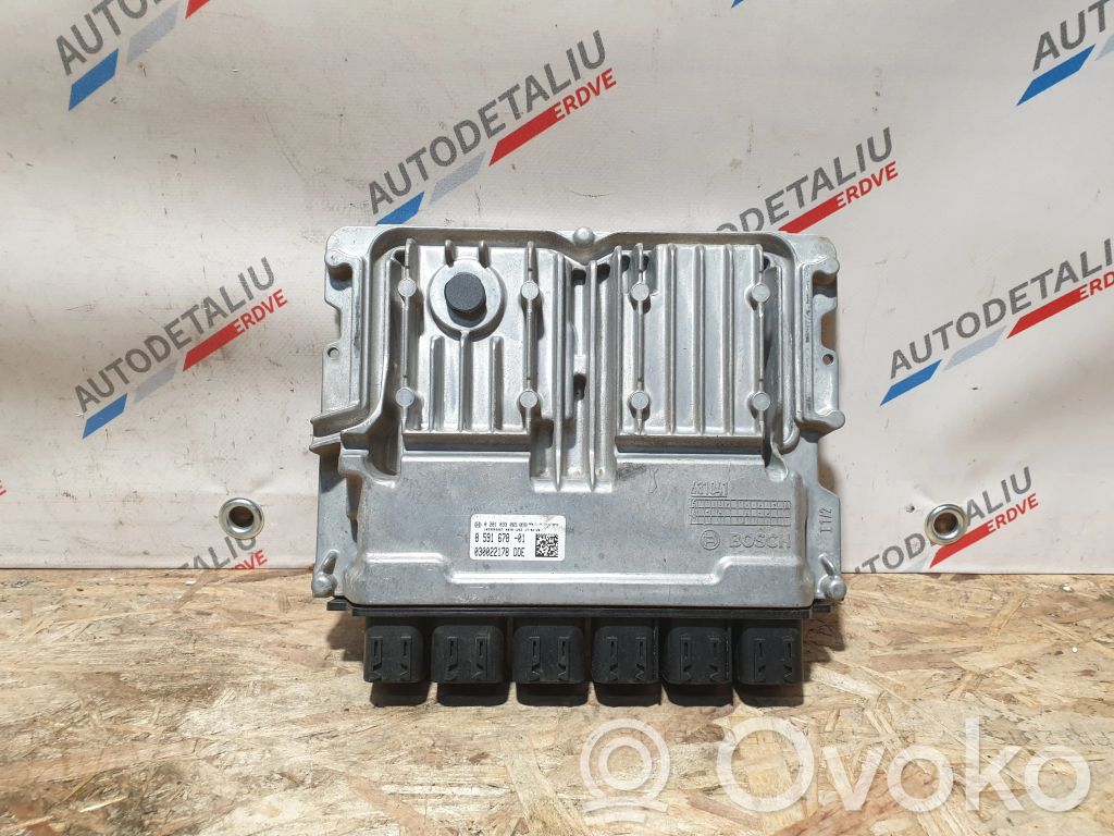 BMW 5 G30 G31 G38 Engine control unit/module 
