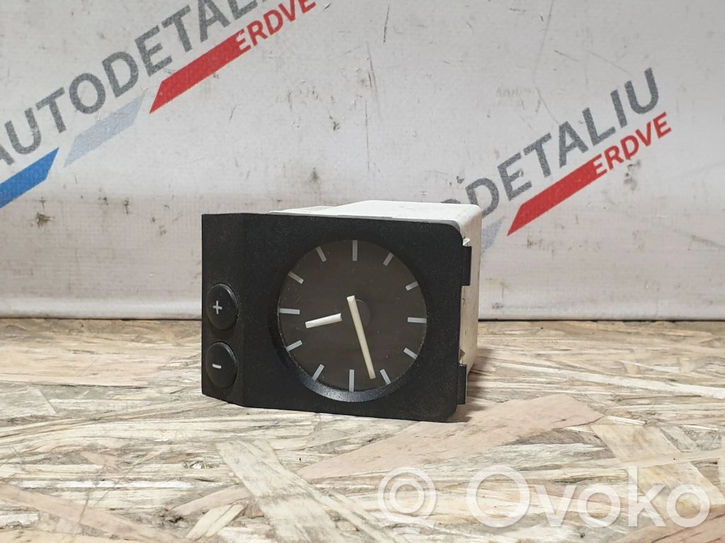 Clock   1387414,62131387414
