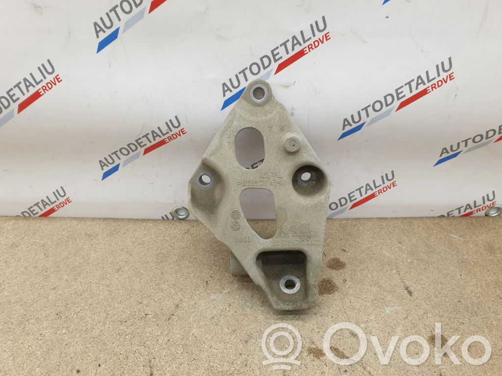 BMW 1 F20 F21 Engine mounting bracket 