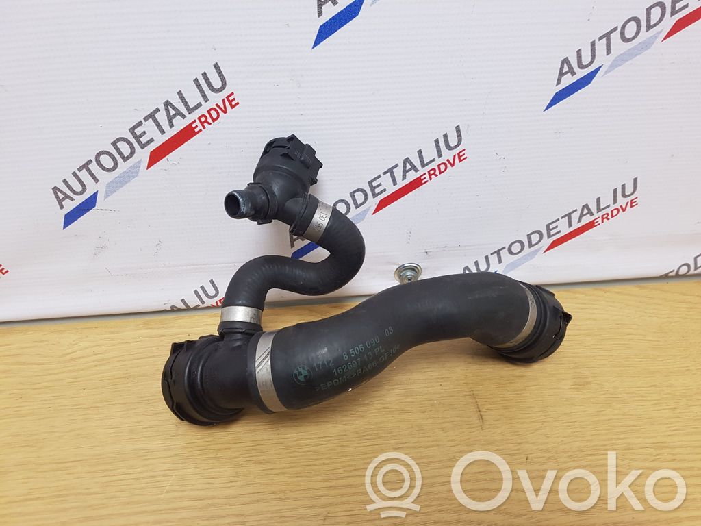 BMW 5 F10 F11 Engine coolant pipe/hose 