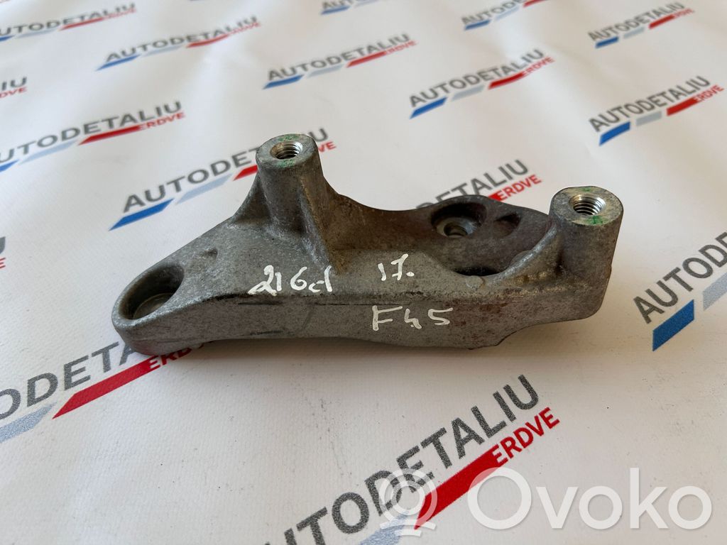 BMW 2 F45 Łapa / Mocowanie silnika 
