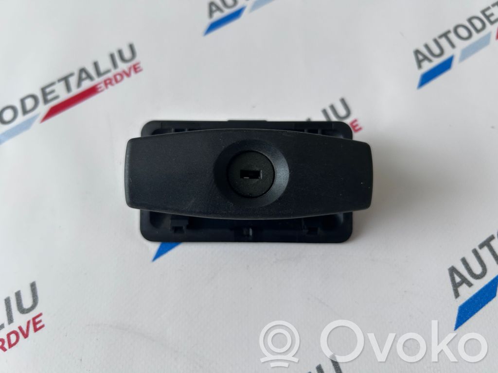 Glove box handle   8163017,8163018