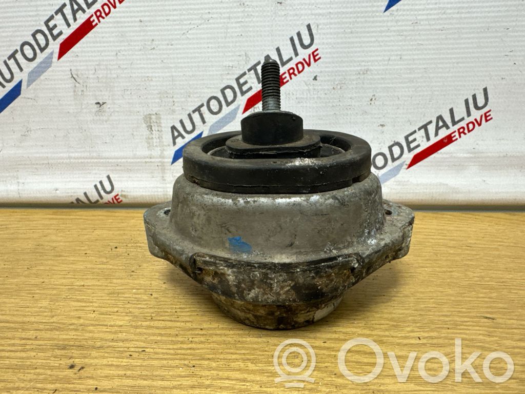 BMW X5 E53 Engine mount bracket 