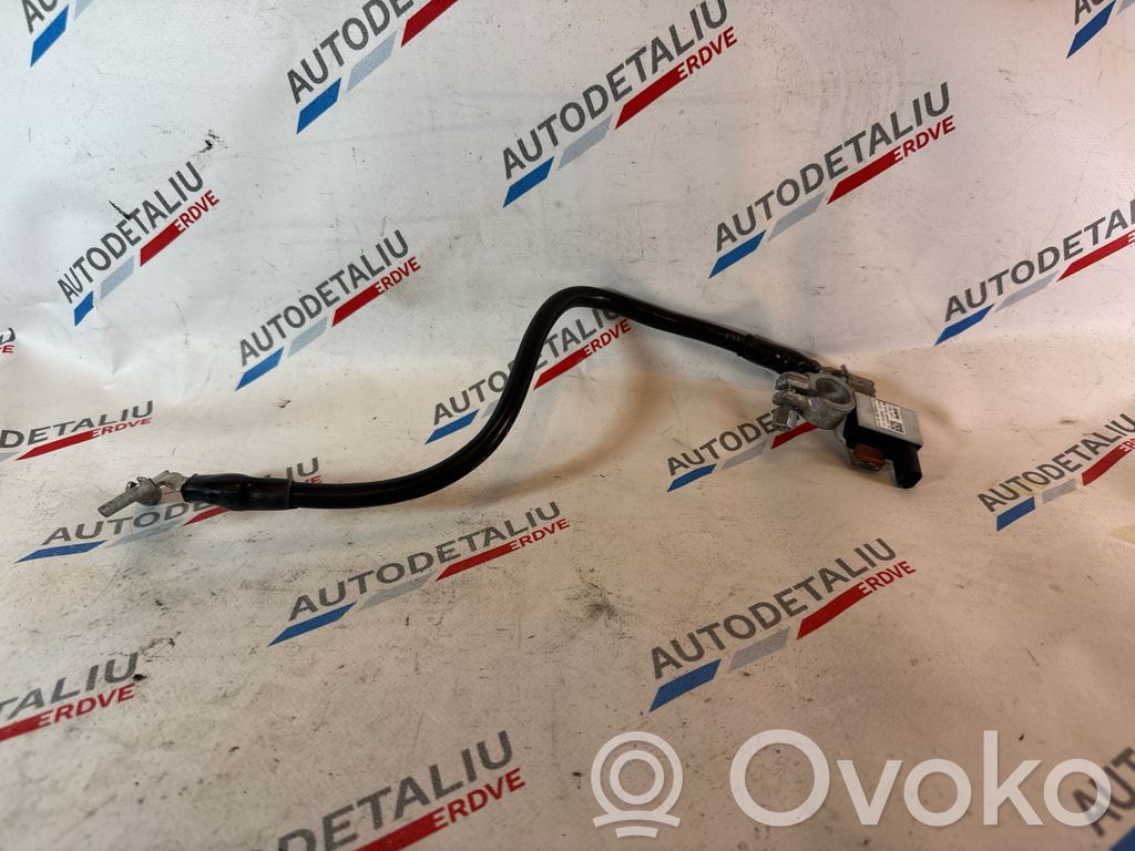 BMW 2 F45 Minus / Klema / Przewód akumulatora 