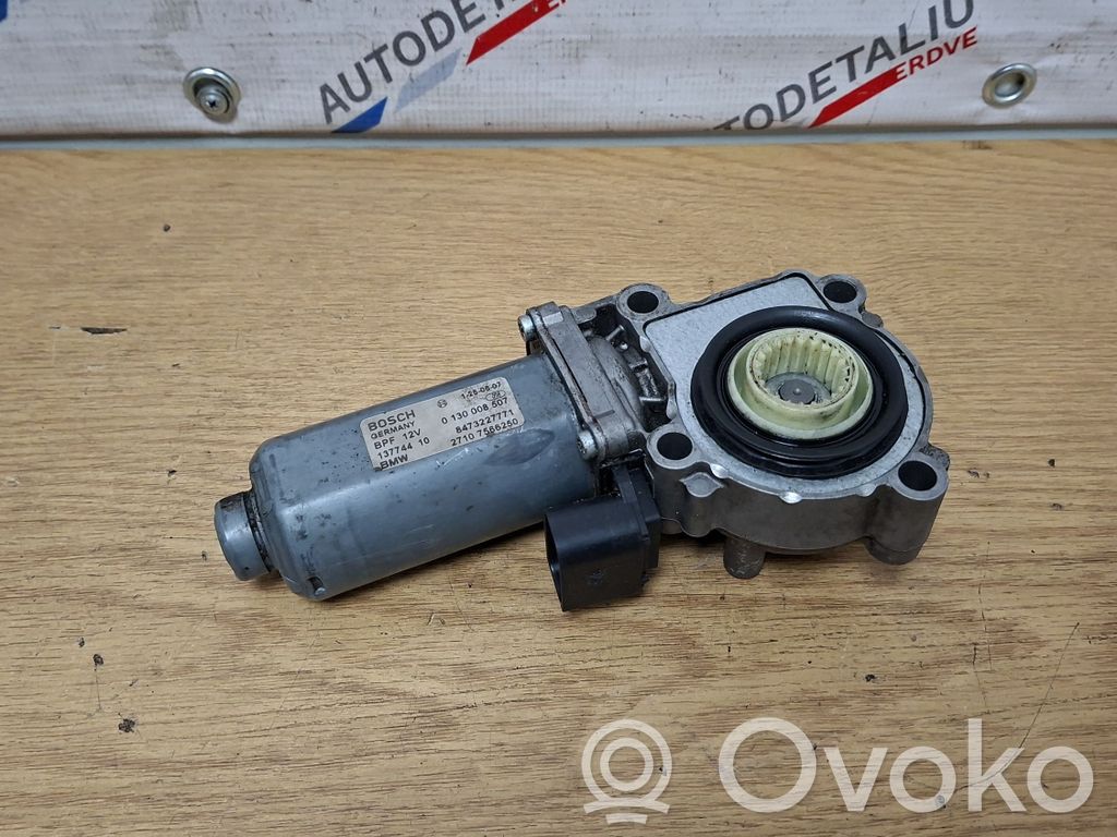 BMW X5 E70 Sadales kārbas elektromotors 