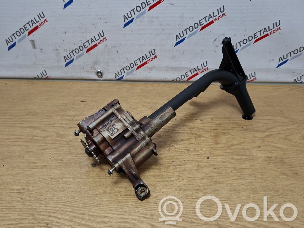 BMW X5 E70 Oil pump 