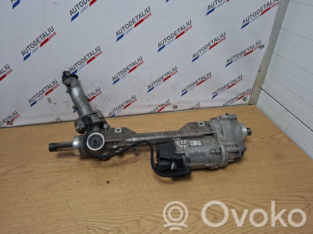 BMW 1 E82 E88 Vairo kolonėle 