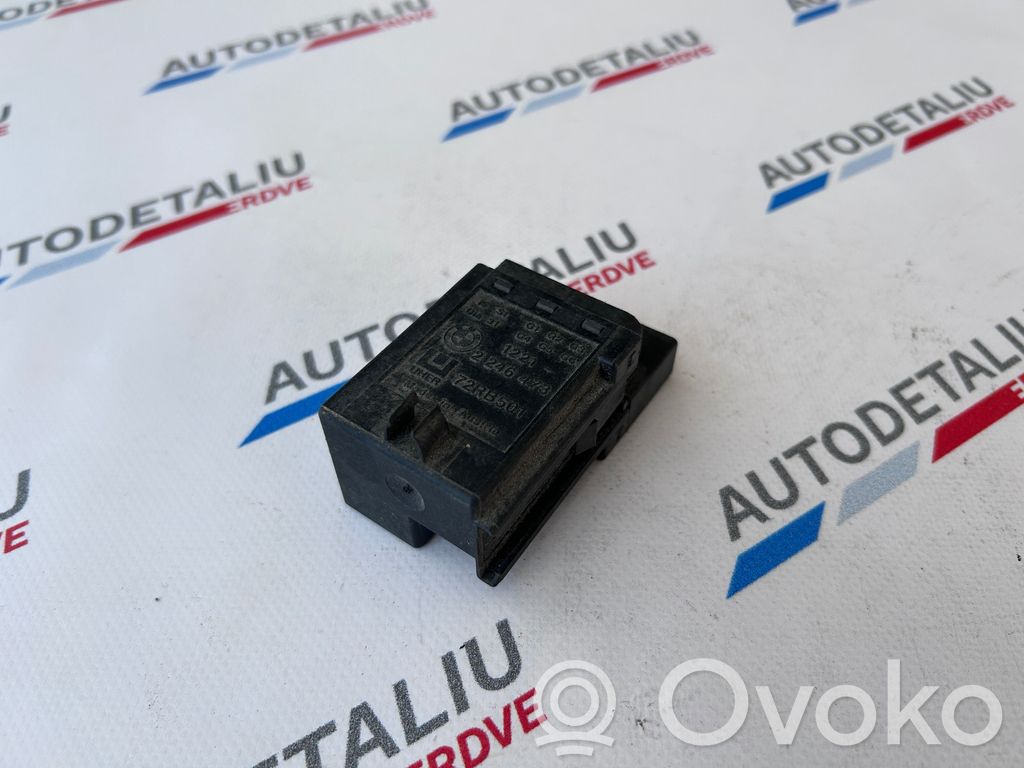 BMW 5 E39 Žvakių pakaitinimo rėlė 