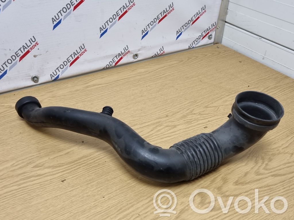 BMW 7 E65 E66 Air intake duct part 