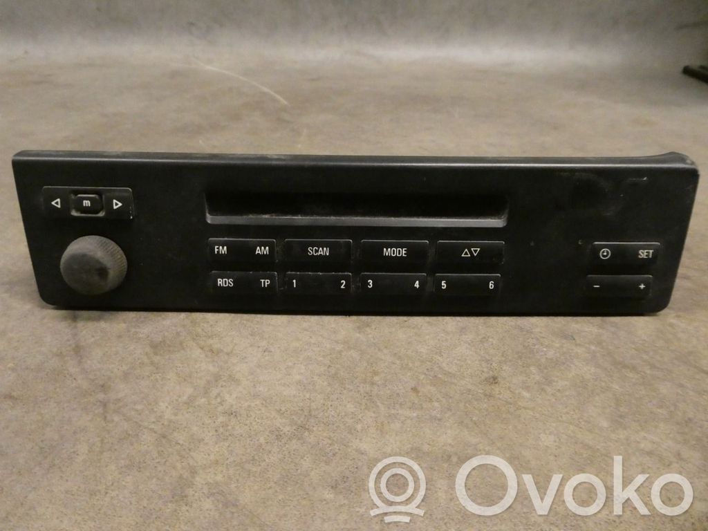 Radio / CD-Player / DVD-Player / Navigation   83611087