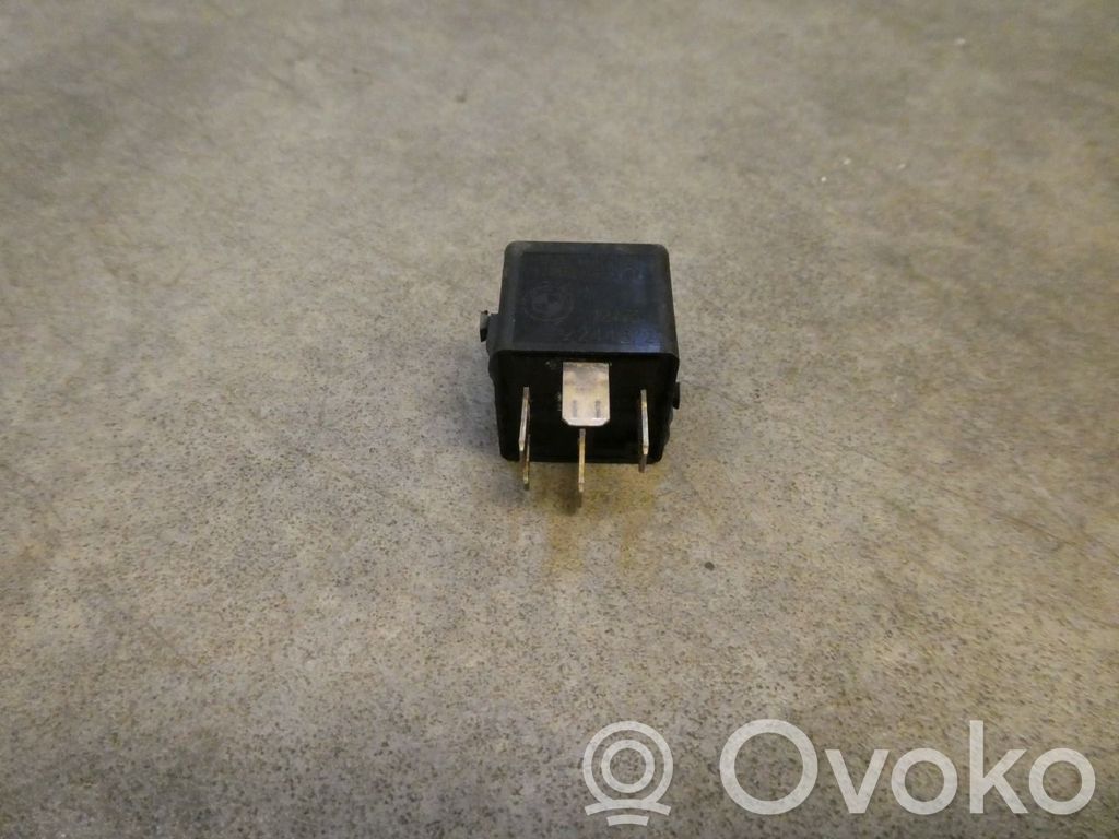 BMW 5 E34 Other relay 