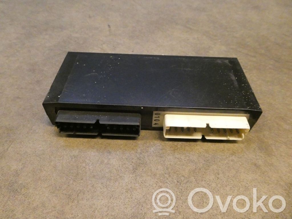 BMW 5 E34 Komforto modulis 