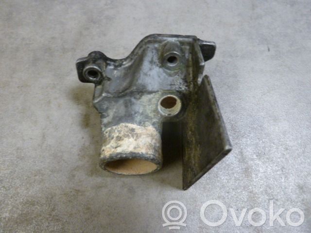 BMW 3 E30 Thermostat/thermostat housing 