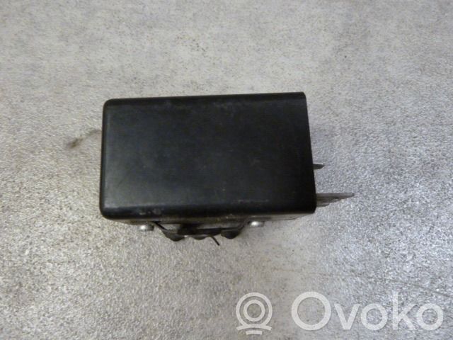 Hazard warning light relay   1364654