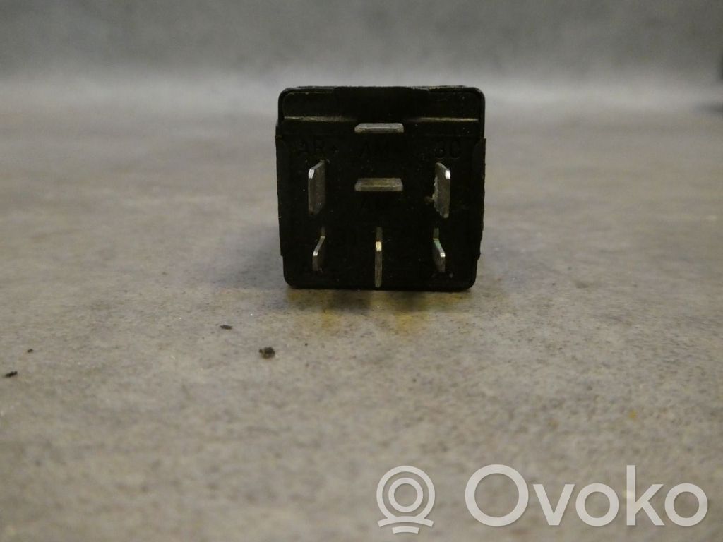 BMW 7 E32 Other relay 