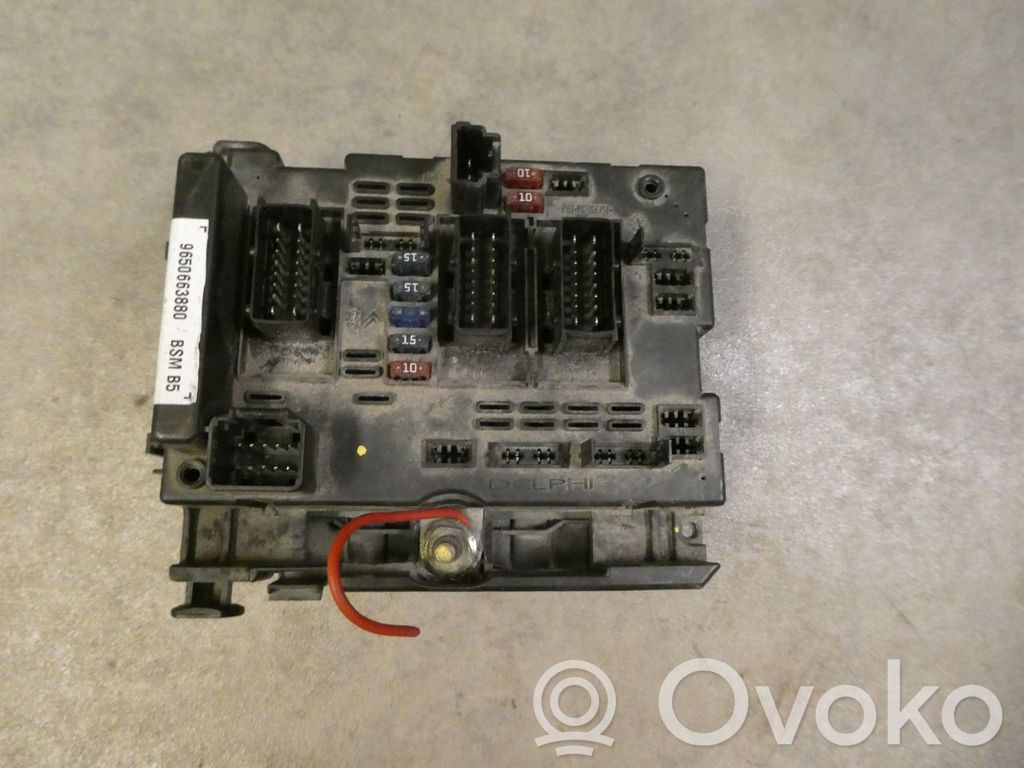 Peugeot 307 Módulo de fusible 