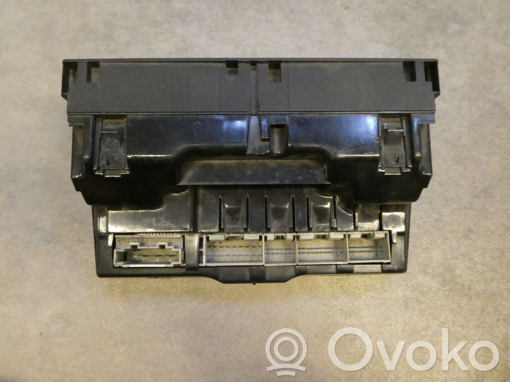 Audi Q7 4M Climate control unit 