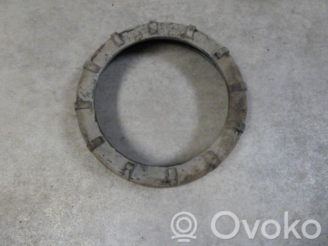 Fuel pump bracket   1181142