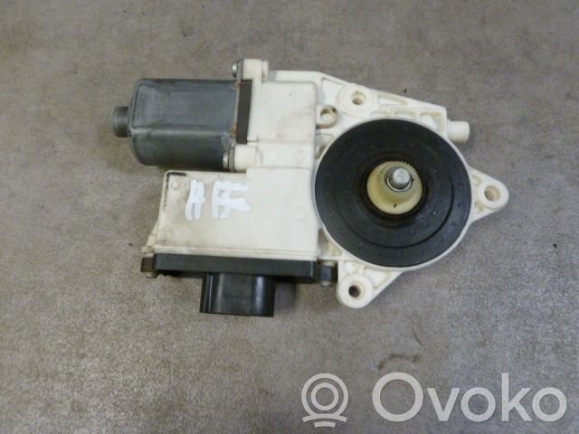 BMW X3 E83 Front door window regulator motor 