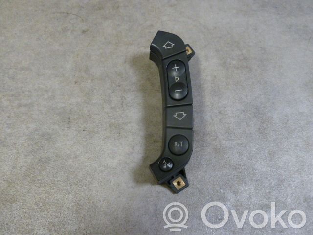 BMW 5 E39 Boutons / interrupteurs volant 