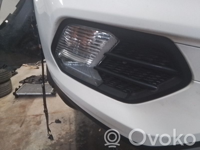 Ford Kuga I Augšējais režģis 