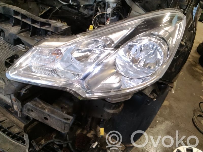 Headlight/headlamp   1606931680