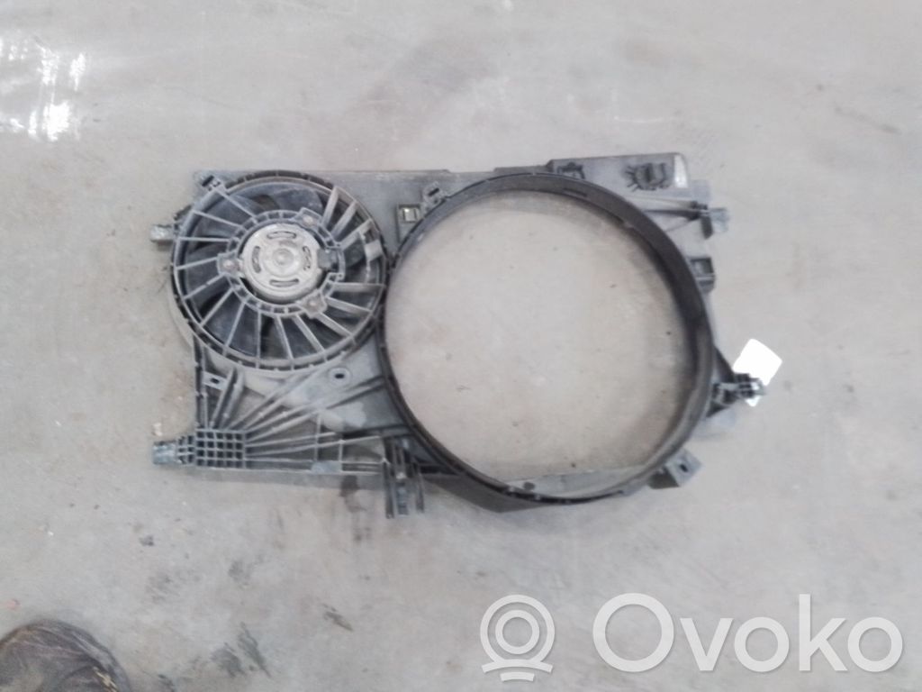 Renault Master III Elektrisks radiatoru ventilators 