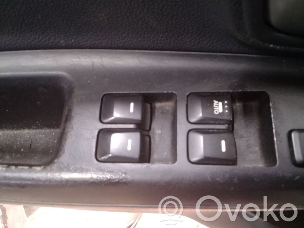 Electric window control switch   935701W150