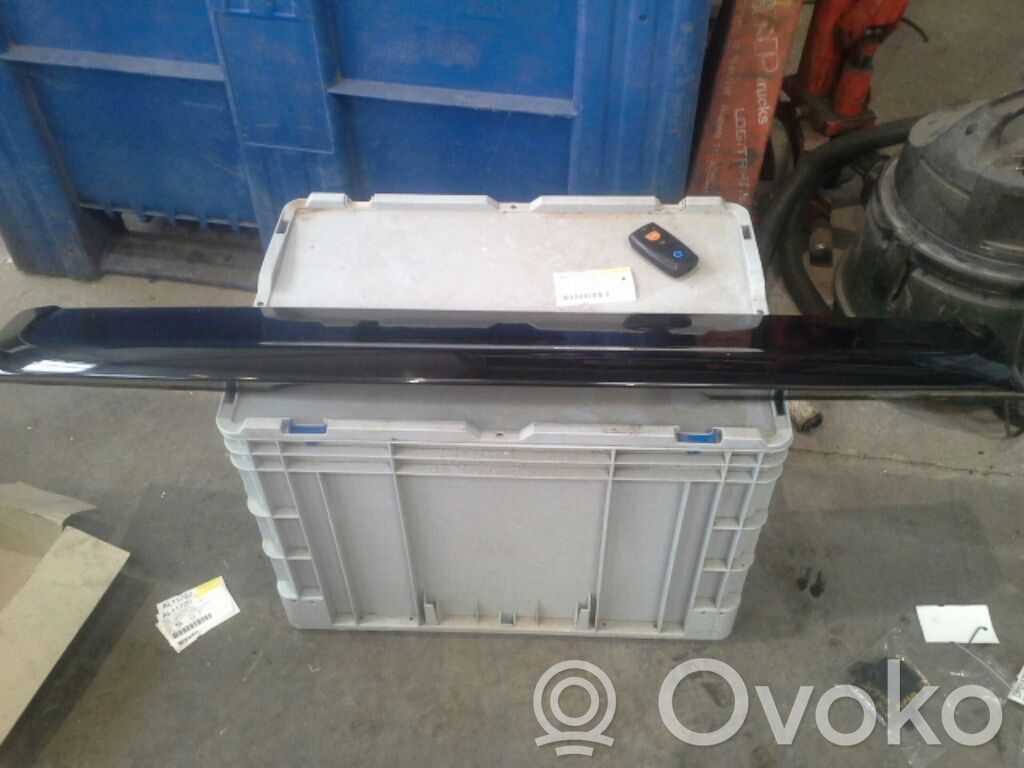 Volkswagen Touareg I Spoiler lunetă/portbagaj 