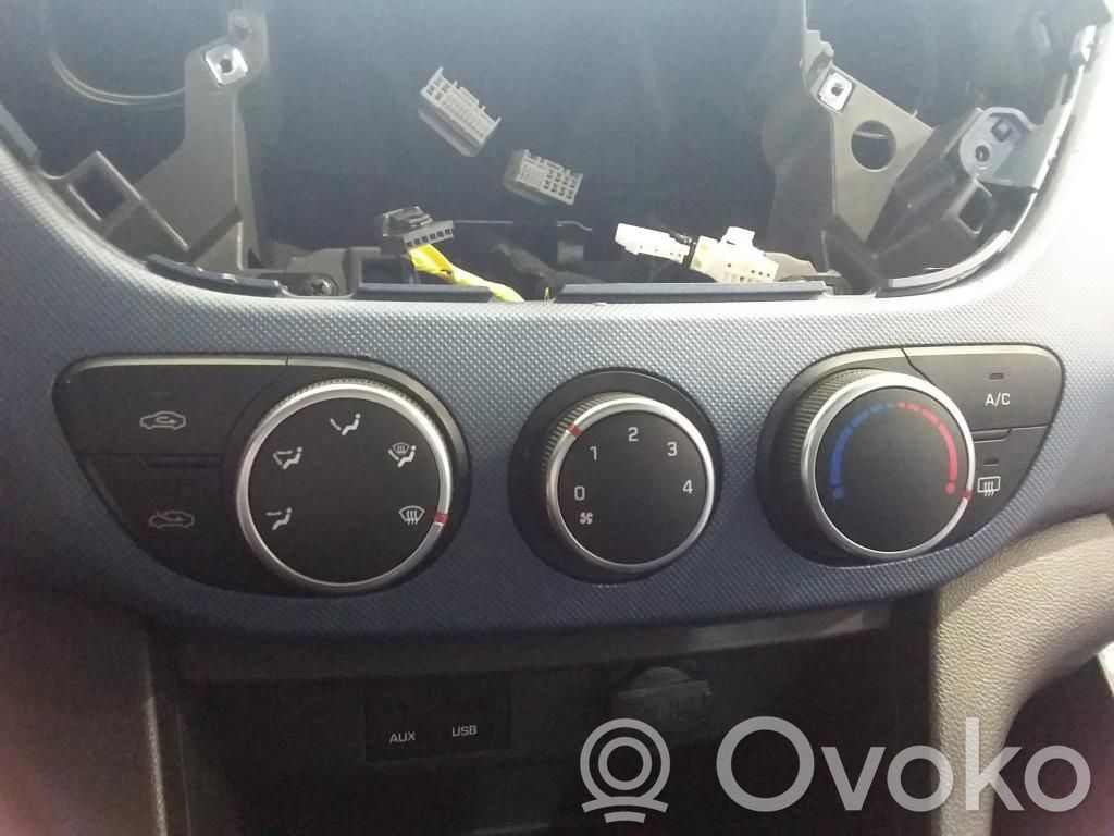Hyundai i10 Panel klimatyzacji 