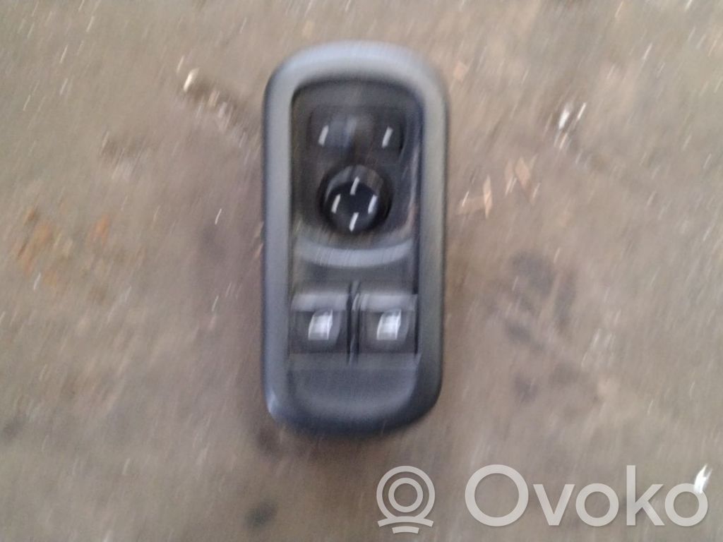 Electric window control switch   95530880