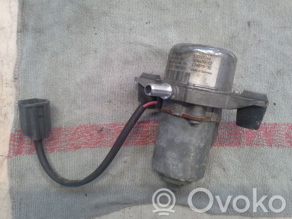 Vakuumo pompa   13337744