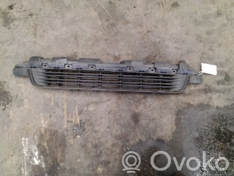 Citroen Jumpy Front bumper upper radiator grill 