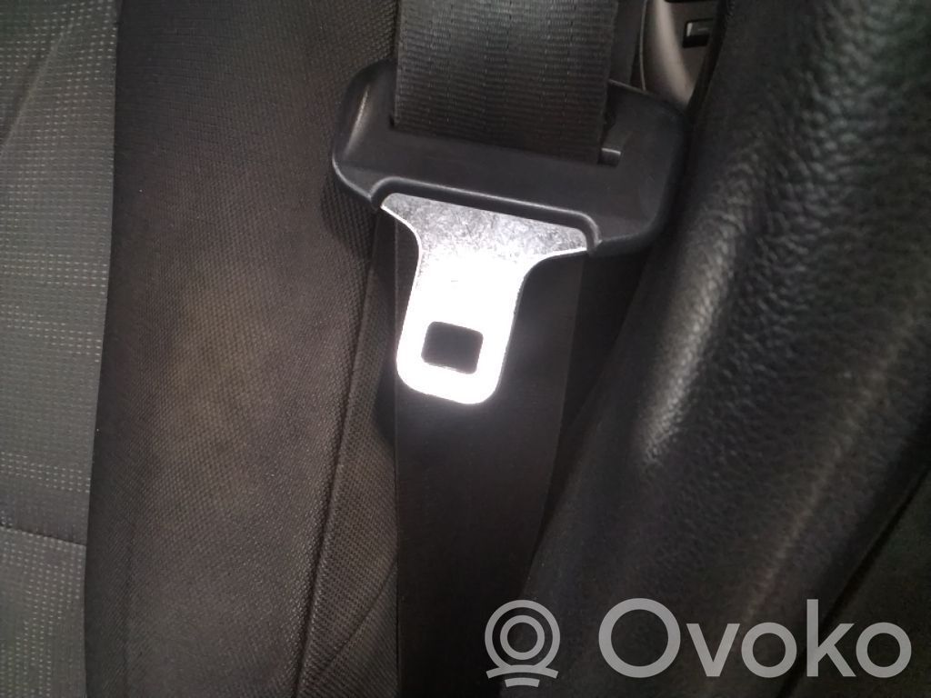 KIA Rio Cinturón delantero 