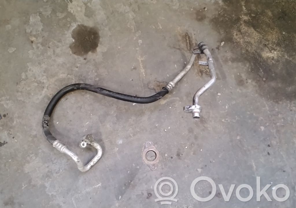 Ilmastointilaitteen putki (A/C)   924903921R