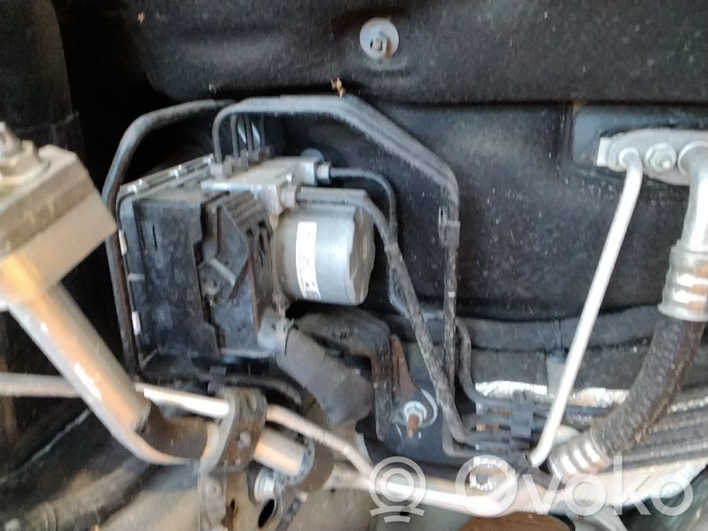 ABS Steuergerät   2548470