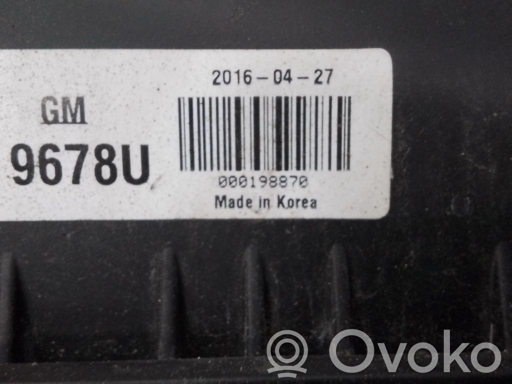 Air filter box   42495078
