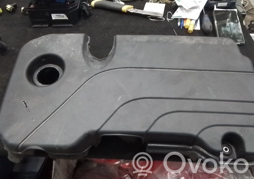 Couvercle cache moteur   12687758