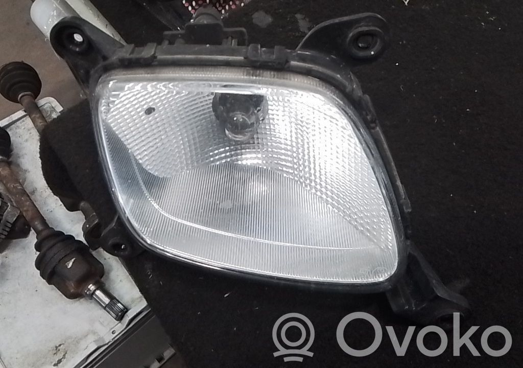 Luz de niebla delantera   922071Y500