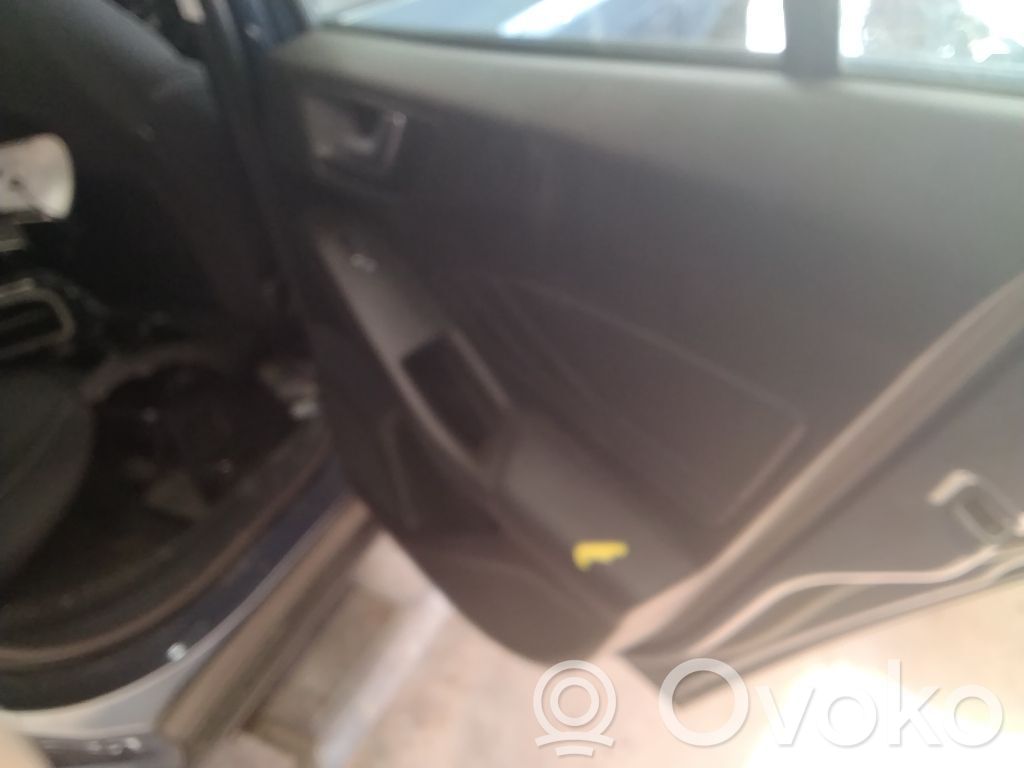 Ford Focus Apšuvums aizmugurējām durvīm 