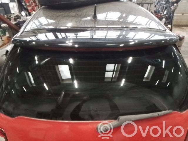 Tailgate/trunk spoiler   1616438780
