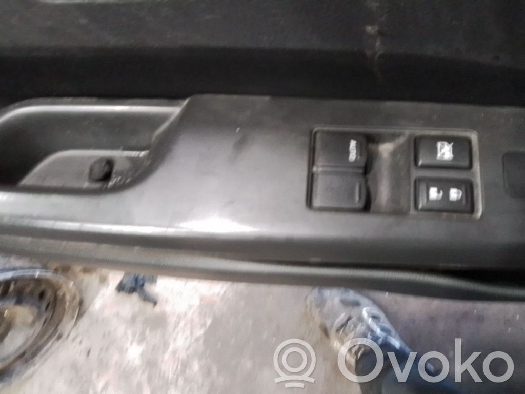 Electric window control switch   3799068L40000