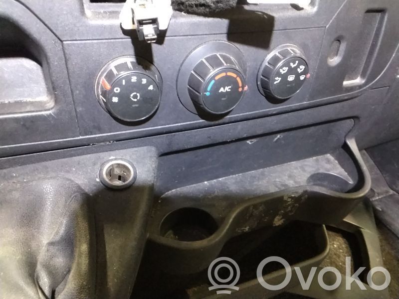 Nissan NV400 Climate control unit 