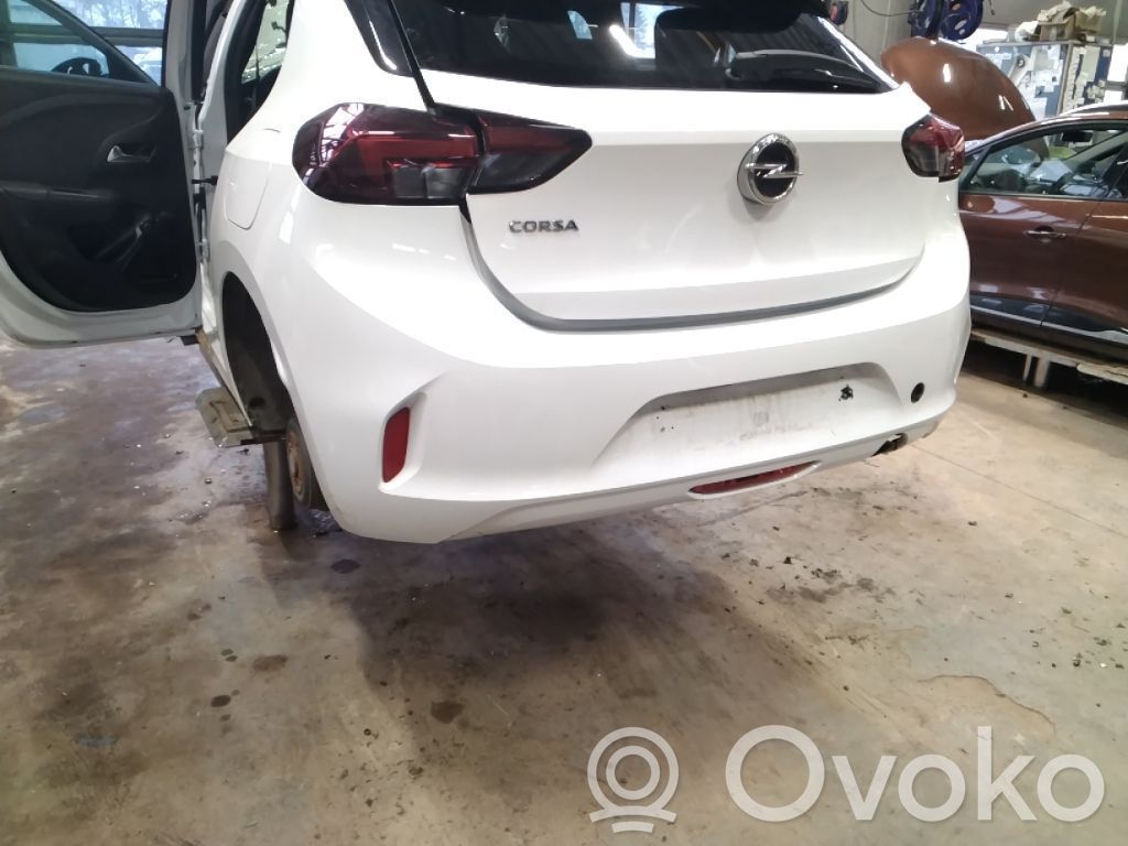 Opel Corsa F Parachoques 